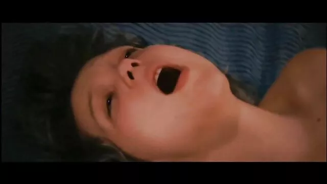 これは私の妹であり、エマは小さなコックです 無料 ラブラブ エッチ 動画