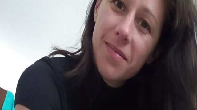 私の隣人は私が空腹に感じさせるものを知って 一人 エッチ 用 動画