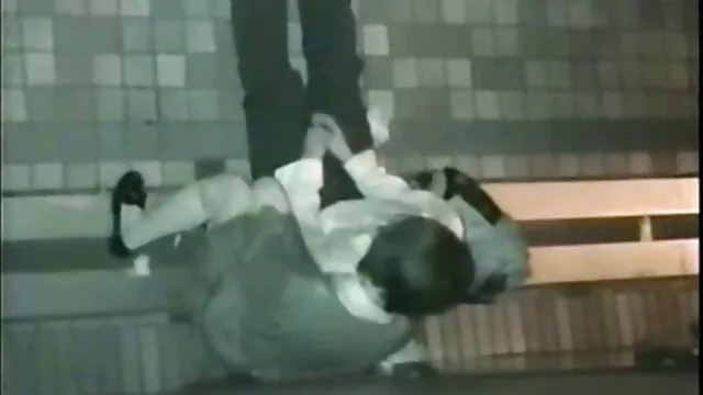 お父さんと共に行きが好きで若い男女 鈴木 一徹 優しい