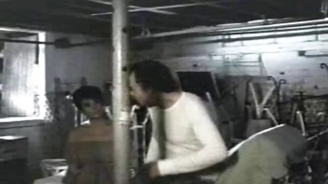 私の友人Marthaと私はホテルの部屋で性交する 女 向け h 動画